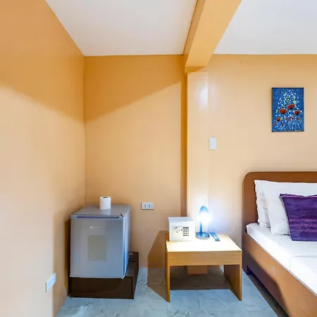 White Shamrock Beach Hotel Balabag  Room photo