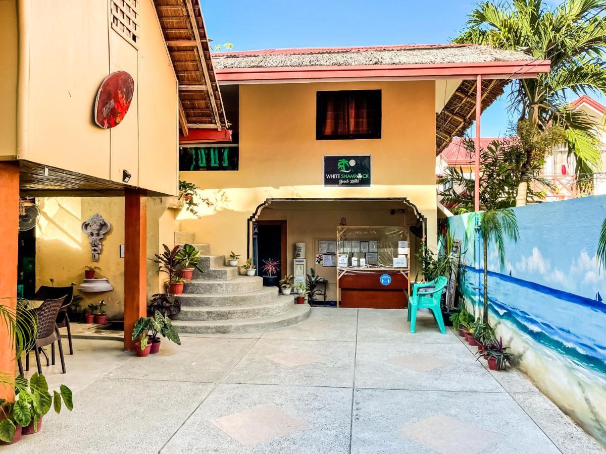 Hotel White Shamrock *