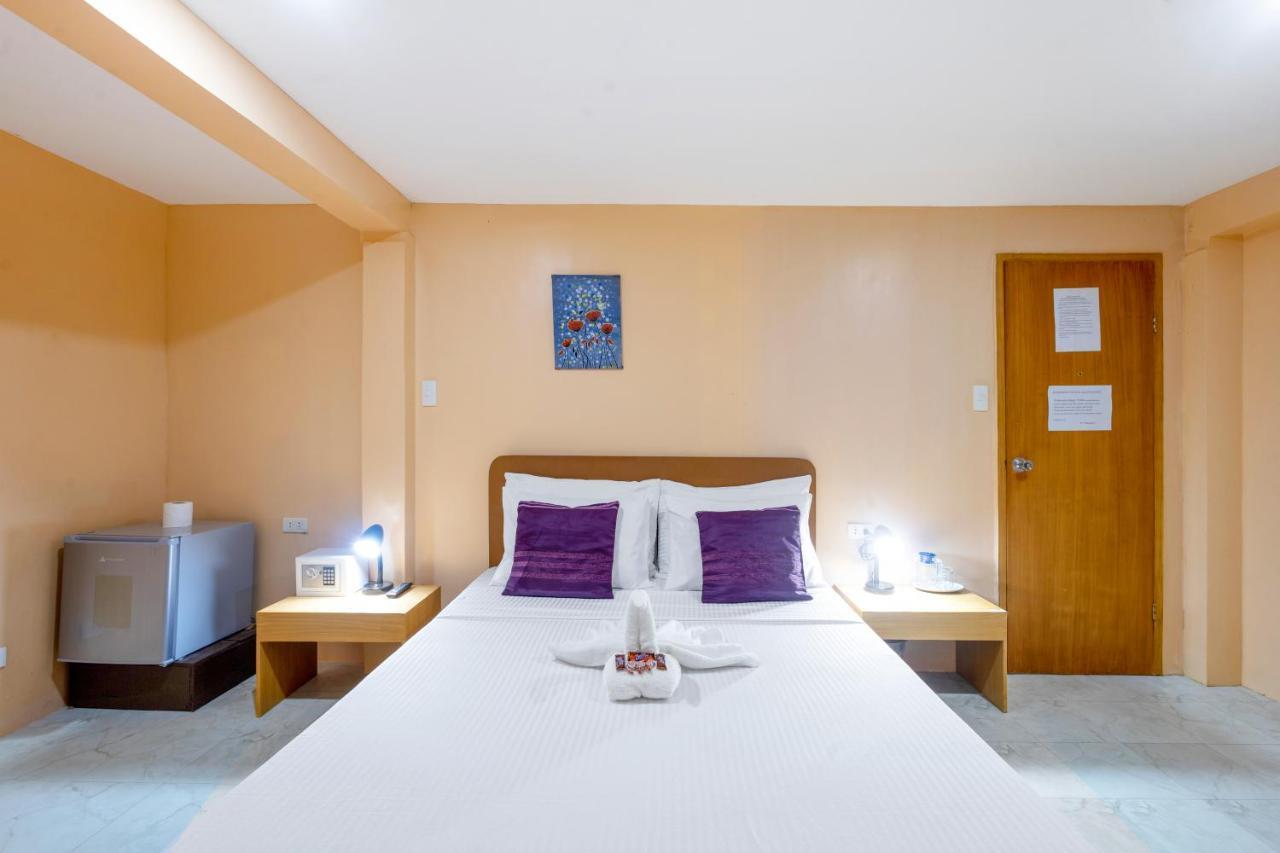 White Shamrock Hotel Balabag (Boracay)